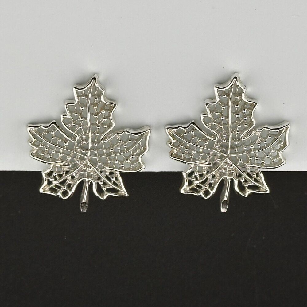 Vintage Sarah Coventry Maple Leaf Earrings Silver Tone Open Weave 3D Clip On